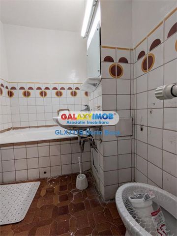 Apartament 4 camere NEMOBILAT - PIATA CONSTITUTIEI (bd. Unirii) - Fotografie 5