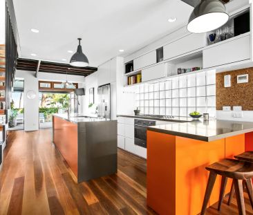 Architecturally designed park side home with spectacular city & par... - Photo 5