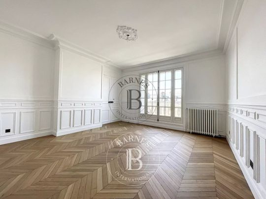 Appartement • Mairie - Photo 1