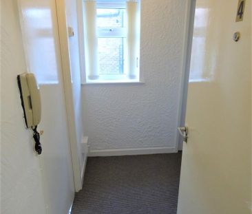 Studio to rent - Photo 6