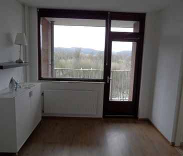 SCHITTEREND APPARTEMENT MET 1 SLAAPKAMER IN DOUVE WEIEN. (HEERLEN). - Foto 6