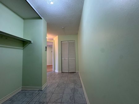 For Lease - 18 Hillcrest Avenue Unit# 1210, Toronto, Ontario - Photo 5