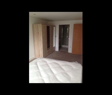 Room in a Shared Flat, Armouries Way, LS10 - Photo 4