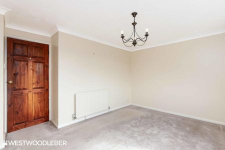 3 bedroom semi-detached house to rent - Photo 2