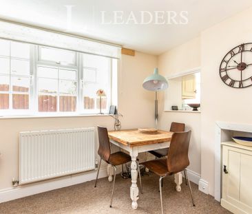 2 bedroom house to rent Wish Hill, Eastbourne, BN20 - Photo 3