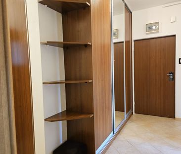 Przestronne dwupokojowe z balkonem blisko metra - Zdjęcie 3