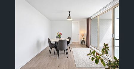 Spectacular Harbour Views 2 Bedroom Apartment - Photo 2