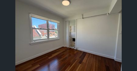 Unfurnished One Bedroom Apartment - Photo 3