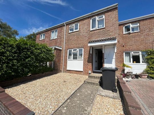 3 bedroom terraced house to rent - Photo 1