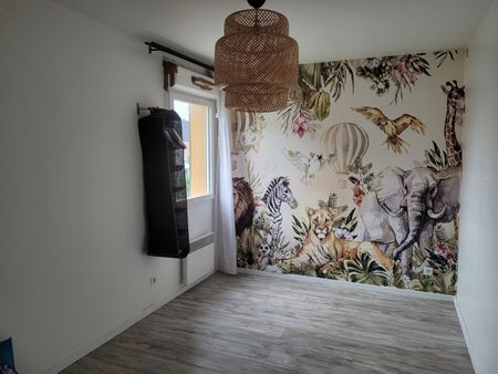 Location Appartement 4 pièces 96m² LOOS 59120 - Photo 5