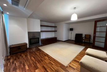 Apartamento T3 Duplex em pleno centro da cidade na Urbanização da Forca - Aveiro