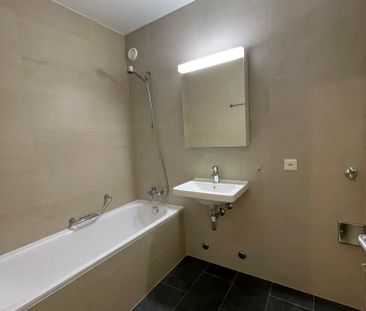 Proche Jonction : 4 pièces avec balcon - Foto 5