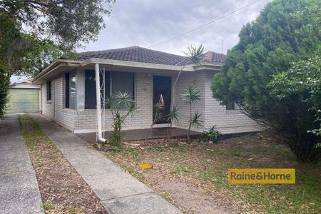 Neat & Tidy 2 Bedroom Home - Photo 5