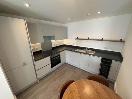 Alexandra Apartments, Burley Road, Leeds, LS4 - Photo 2