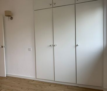 Apartamento T2 Duplex para arrendamento num condomínio em Cascais - Photo 2