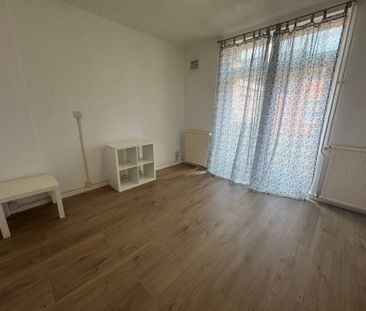 Chambre à louer à Kruisstraat, Heerlen - Photo 2