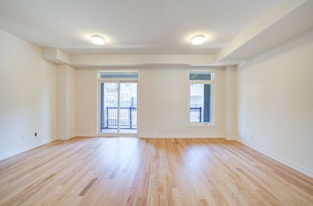 For Lease - 1126 Wheat Boom Drive, Oakville, Ontario - Photo 3