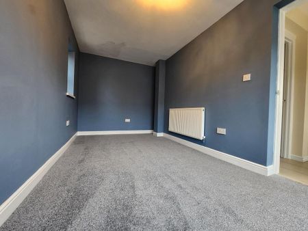 3 bedroom detached house to rent - Photo 4