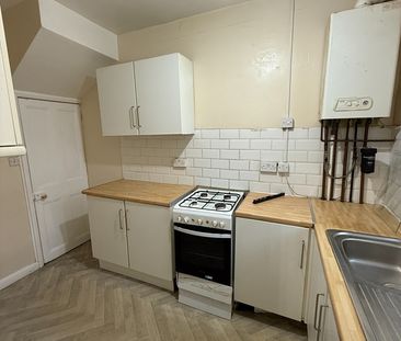 2 Bed Terraced House, Cowper Terrace, LS9 - Photo 2