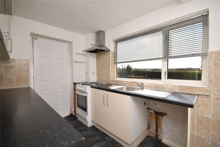 8, Ryedale Holt, Leeds, West Yorkshire, LS12 4TT - Photo 5