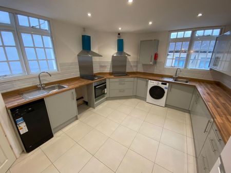 1 bed Apartment for Rent - Photo 4