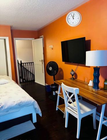 For Lease - 5 Colleridge Street, Ajax, Ontario - Photo 5