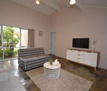 19 Summerhill Park Drive, Mooroolbark - Photo 5