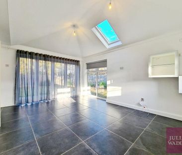 4 bedroom detached house to rent - Photo 5