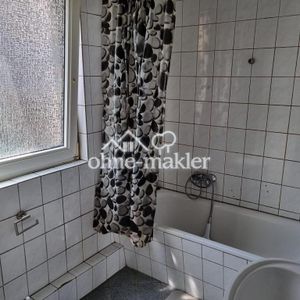 schöne und geräumige 3-Zimmer Dachgeschosswohnung im Zentrum von Günnigfeld - Photo 2