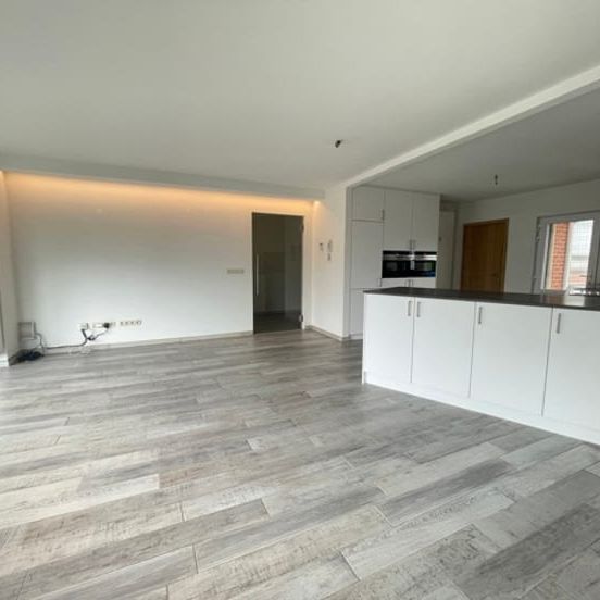 Appartement te huur - Photo 1