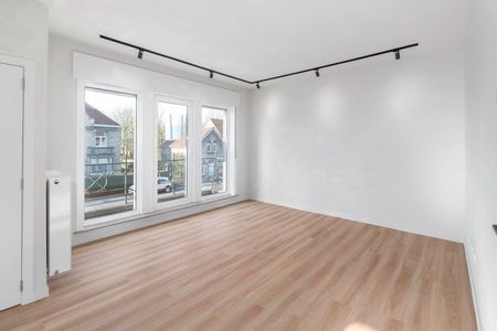 Roeselare : Unieke woning/appartement te huur – Ruim, instapklaar en zonder syndickosten! Opp 100 m². - Photo 4