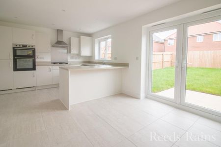 3 bedroom detached house to rent - Photo 5