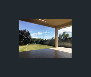 MODERN 4 BEDROOM HOME IN BUSHLAND BEACH! - Photo 1