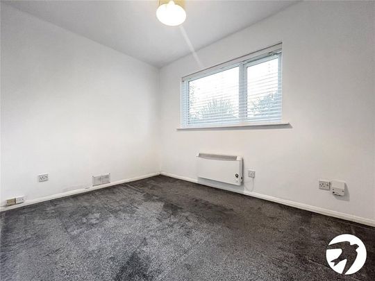 2 bedroom maisonette to rent - Photo 1