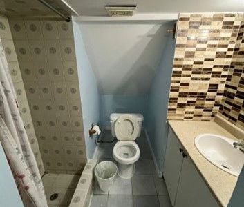 For Lease - 14 Saddleback Square Unit# Bsmt, Brampton, Ontario - Photo 2