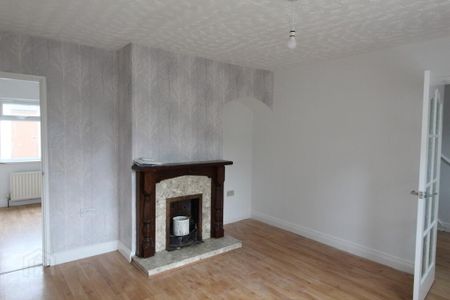 16 Fanad Walk, Larne, BT40 2JN - Photo 2