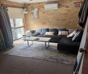 Broadbeach Waters - Photo 1