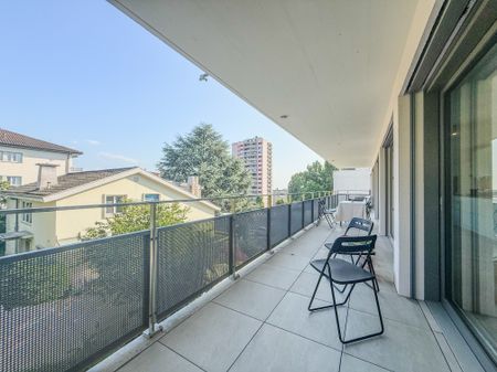 AVEC CLIMATISATION INTEGREE - Grand 4.5 pièces de 130m² PPE - Terrasse de 25m² - Foto 3