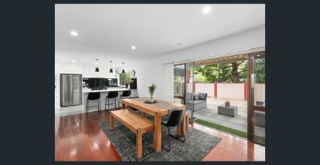 Family Home with Multi-Purpose Room, Enjoy Modern Luxury and Outdoor Entertaining - Photo 2