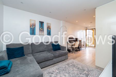 London Road, Cheam, SM3 - Photo 2