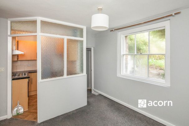 Somerset Gardens, London, SE13 - Photo 1