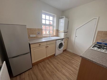 2 bedroom flat to rent - Photo 4