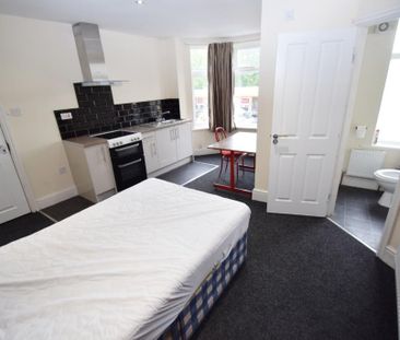 Studio to rent - Photo 4