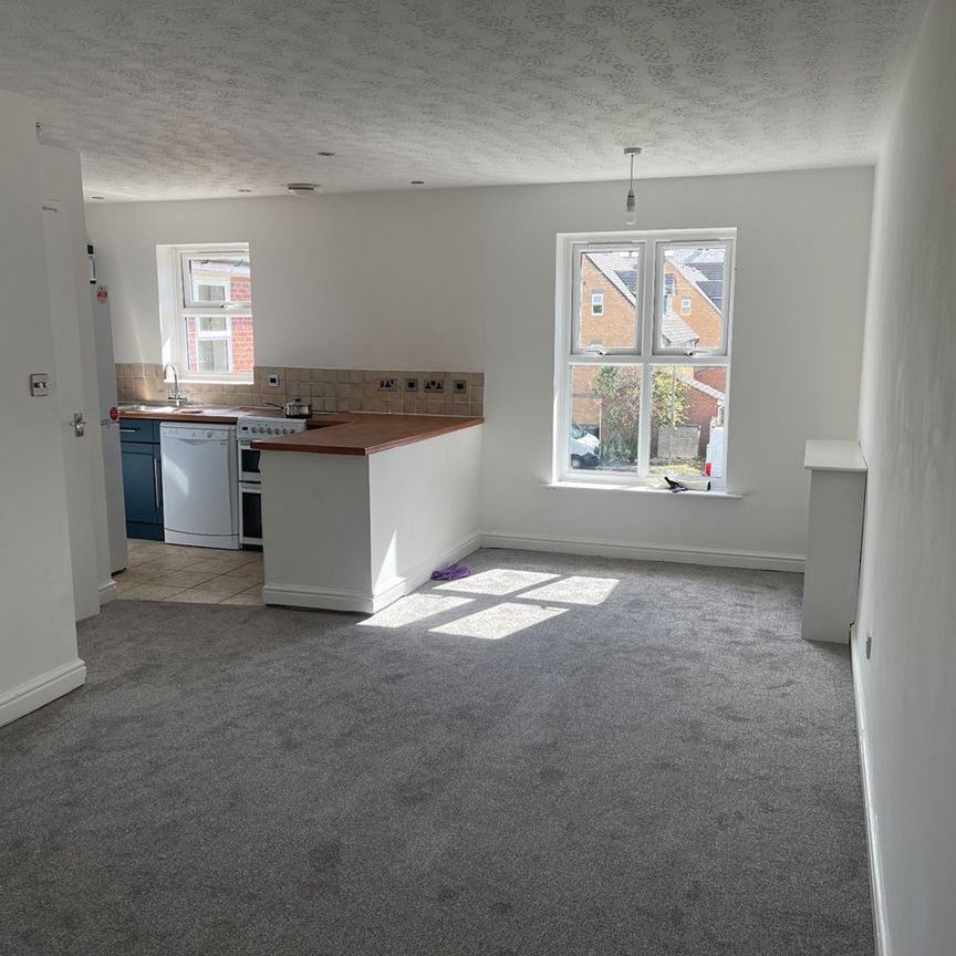 2 Bed Flat, Mariner Avenue, B16 - Photo 1