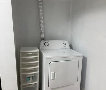 For Lease - 826 Winterton Way, Mississauga, Ontario - Photo 3