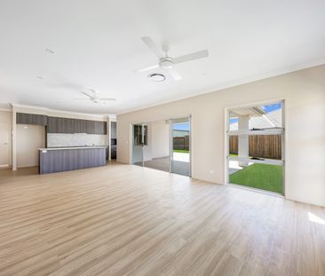 Sensational Family Home on a Large 876m2 Corner Block - Photo 5