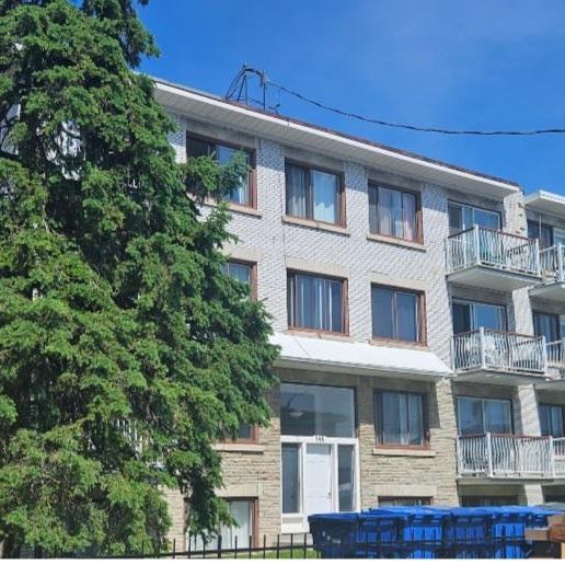5.1/2 chomedey laval - Photo 2