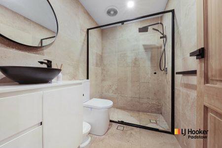 Fully Renovated 3-Bedroom Home in Quiet Cul-de-Sac - Photo 5