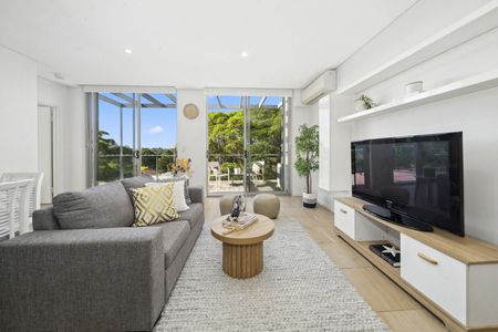 Modern & Spacious Apartment in the heart of Waitara - Photo 5
