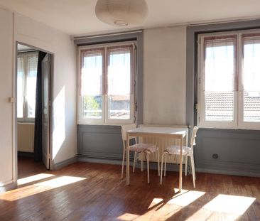 Location Appartement 2 pièces 41m² ST ETIENNE 42000 - Photo 2